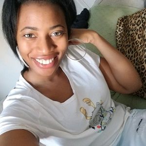 Meet your Posher, Deyanne